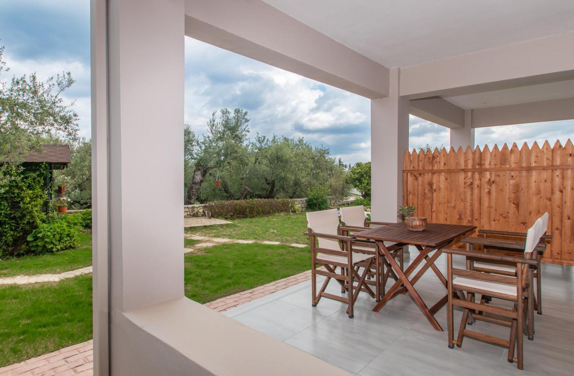 Villa Zoi Méson Yerakaríon Exterior foto